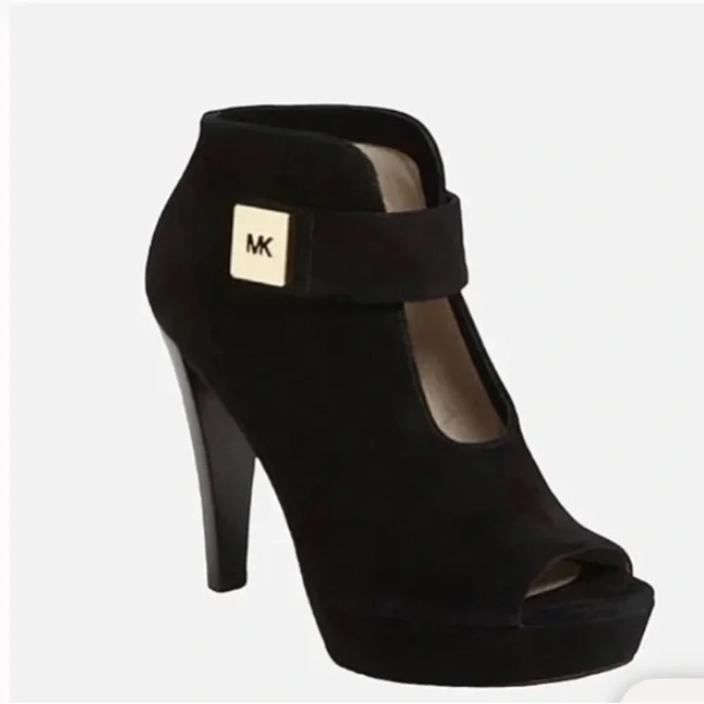MICHAEL KORS | Devenport Suede Peep Toe High Heels Ankle Booties in Black. Sz 10